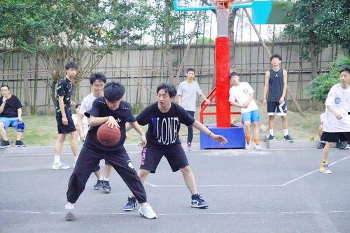 成都舞蹈老师吃瓜,一场网络狂欢背后的真相