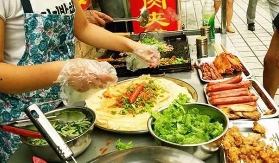 河师大制药吃瓜,吃瓜群众围观校园事件