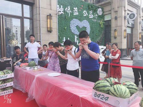 南汇吃瓜群众,揭秘社区生活百态