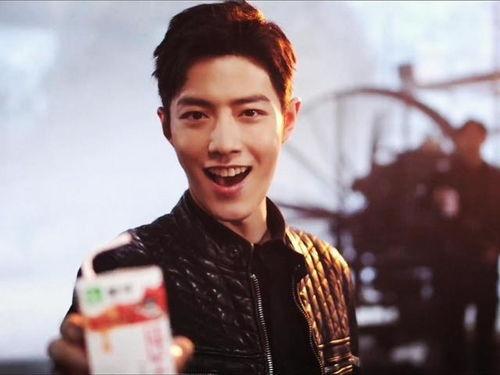 肖战粉丝吃憨瓜,揭秘追星文化的另类魅力